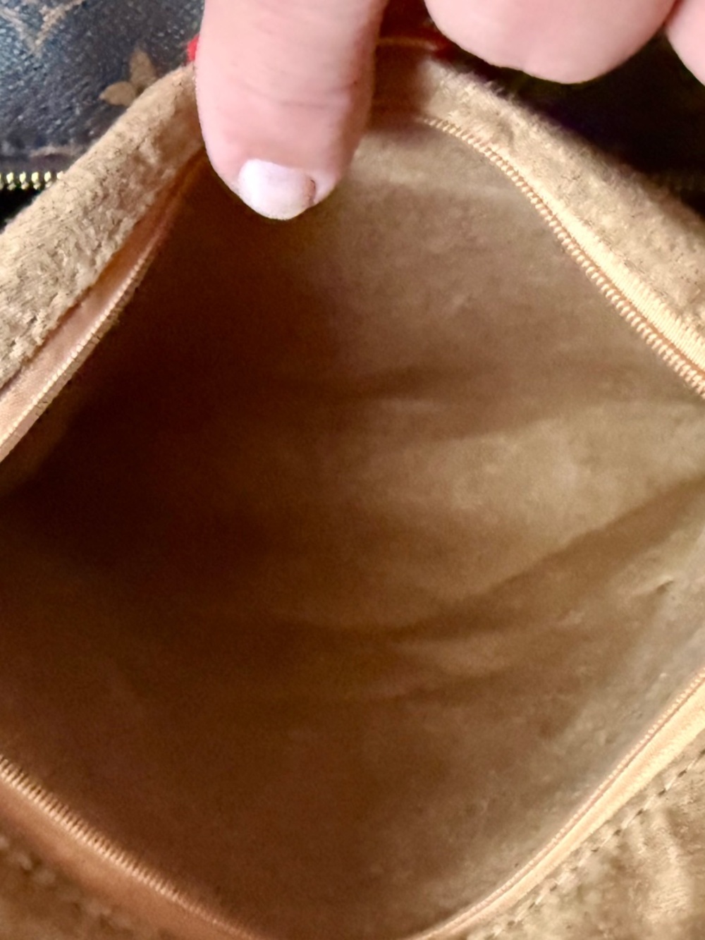 Louis Vuitton Monogram Keepall Bandoulière 55 (M41414) – Brand New, Never Used. - Picture 9 of 10